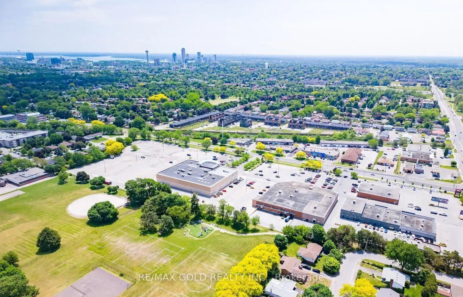 4682 Pinedale Drive • Niagara Falls, ON photo 32