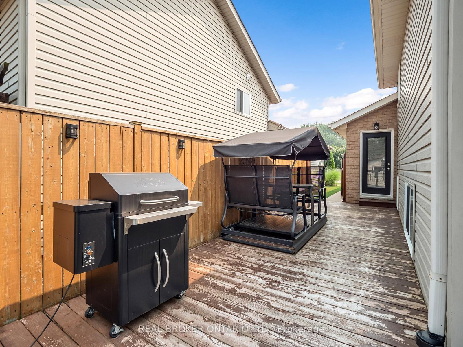501 Trillium Avenue • Welland, ON photo 32