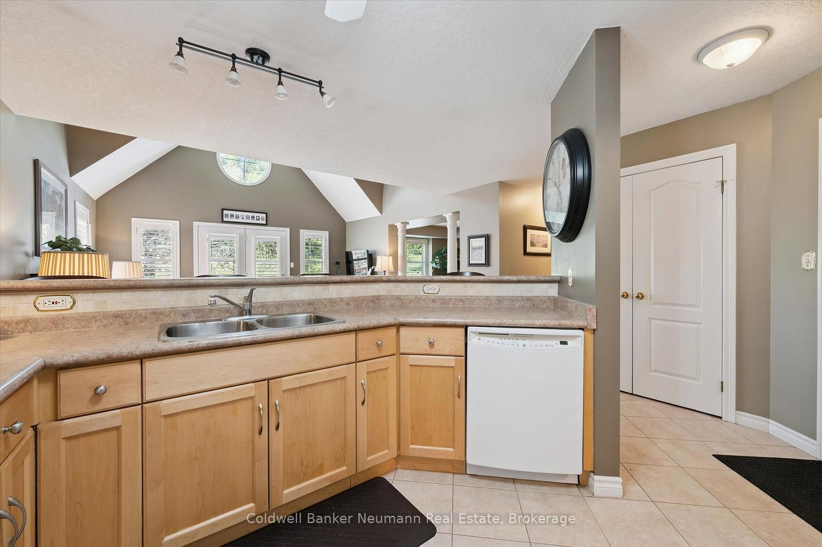165 Terraview Crescent • #17 • Guelph, ON photo 6