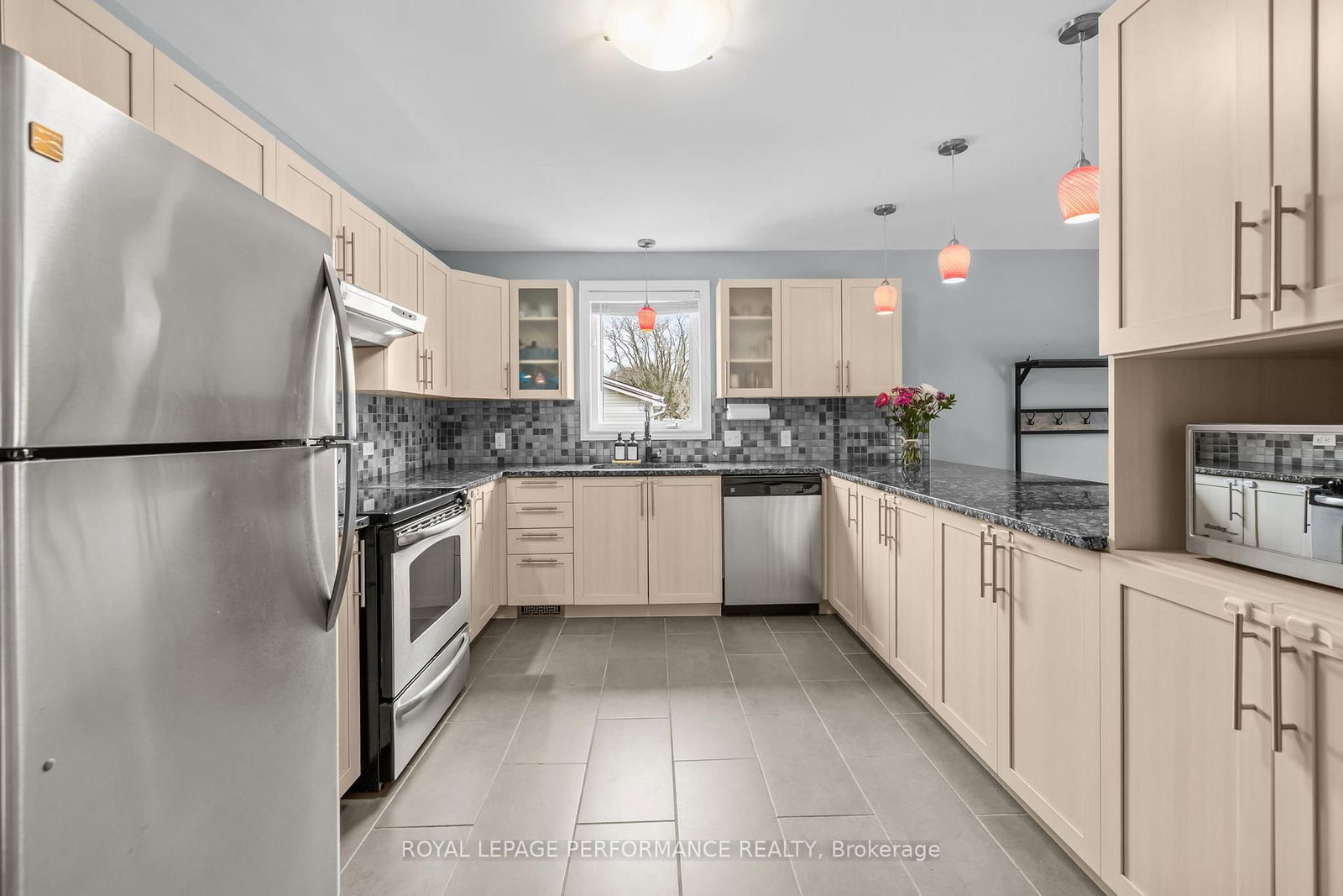 14 Maria Street • Casselman, ON photo 9