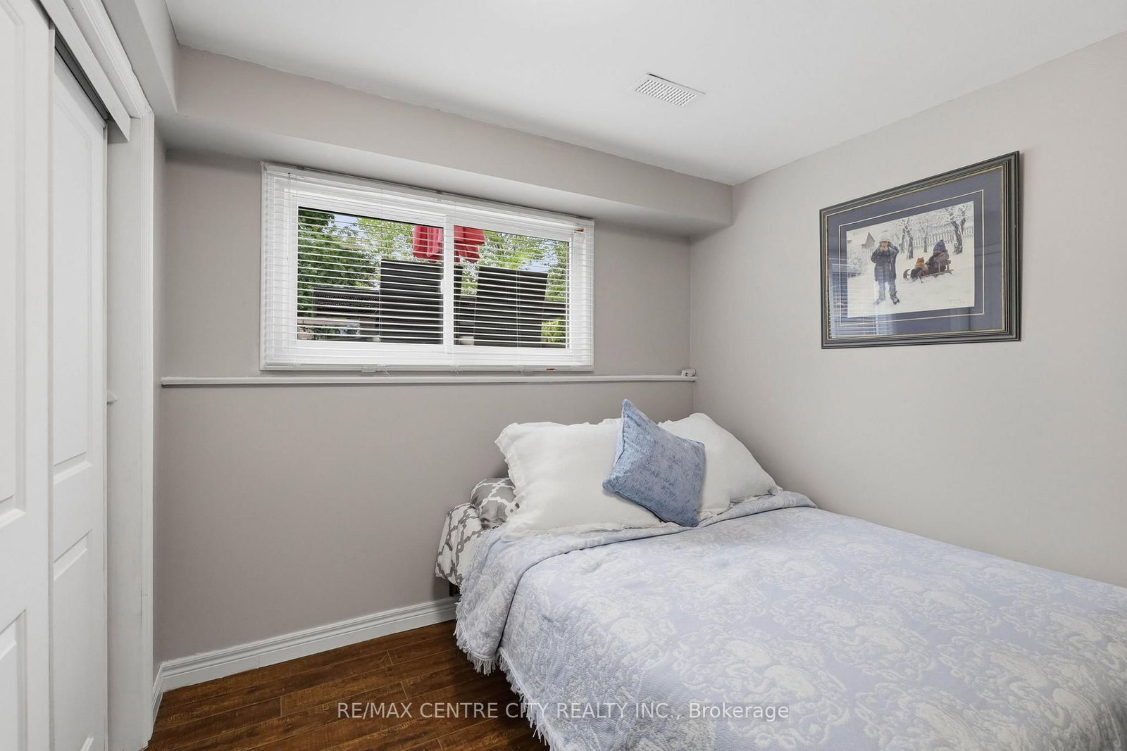 419 Ferndale Avenue • London South, ON photo 25