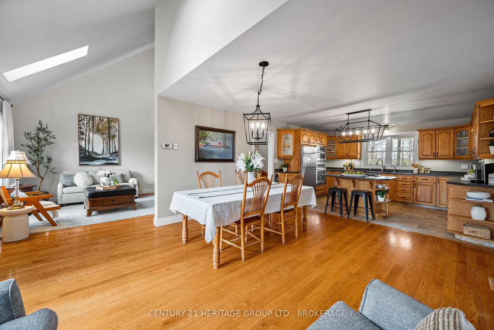 5216 N Bradford Road • Harrowsmith, ON photo 5