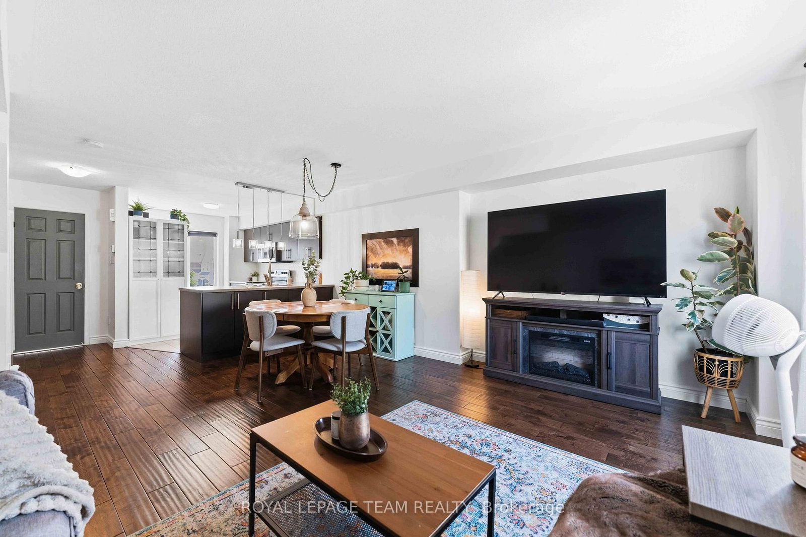 358 Moffatt Pond Court • Ottawa, ON photo 12