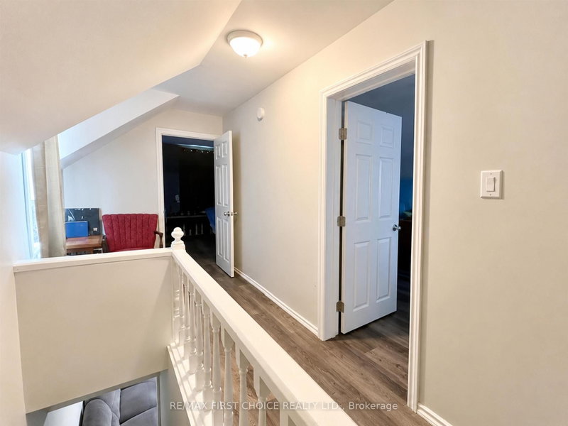 515 Second Street W