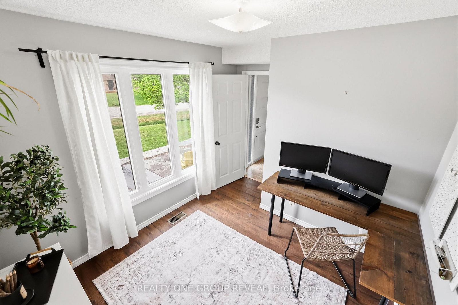 2 Mancini Dr Drive • Kawartha Lakes, ON photo 26