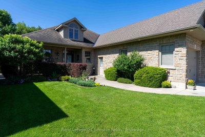 569 Creekwood Drive • Saugeen Shores, ON photo 6