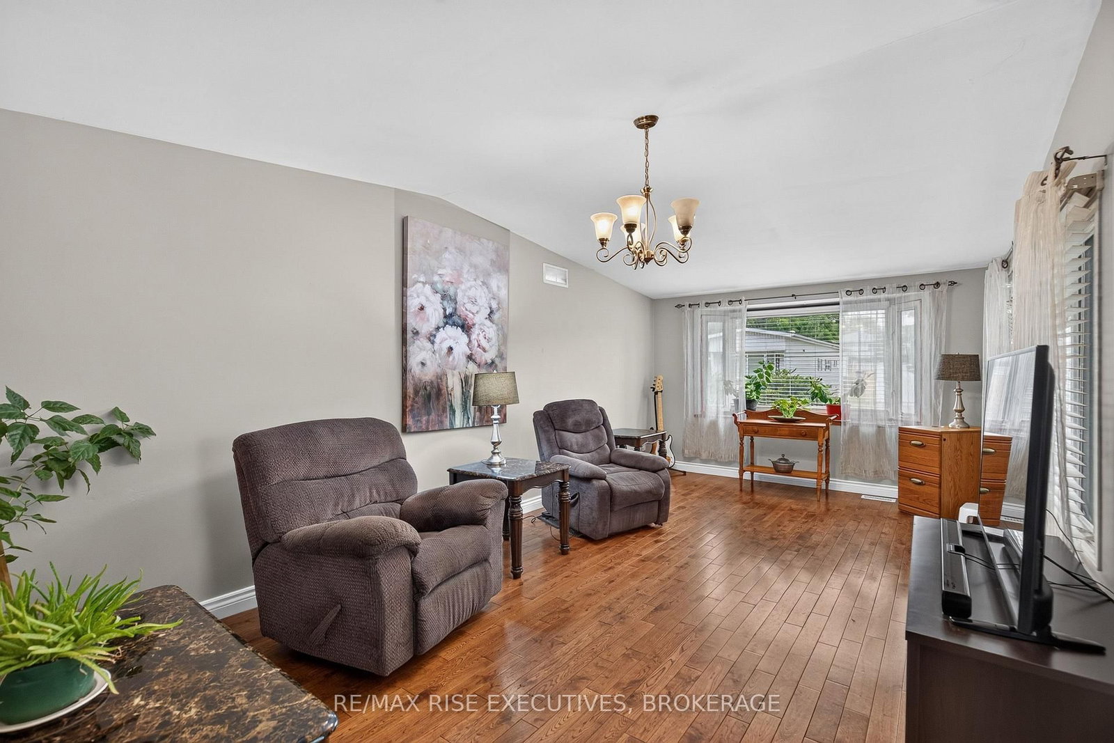 18 Wentworth Drive • Kingston, ON photo 14