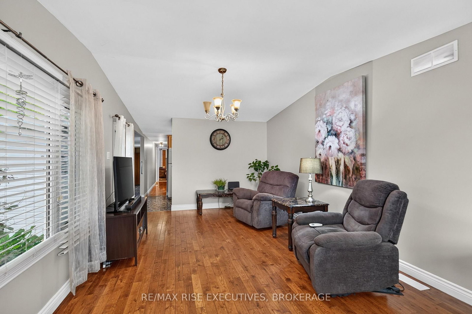 18 Wentworth Drive • Kingston, ON photo 17