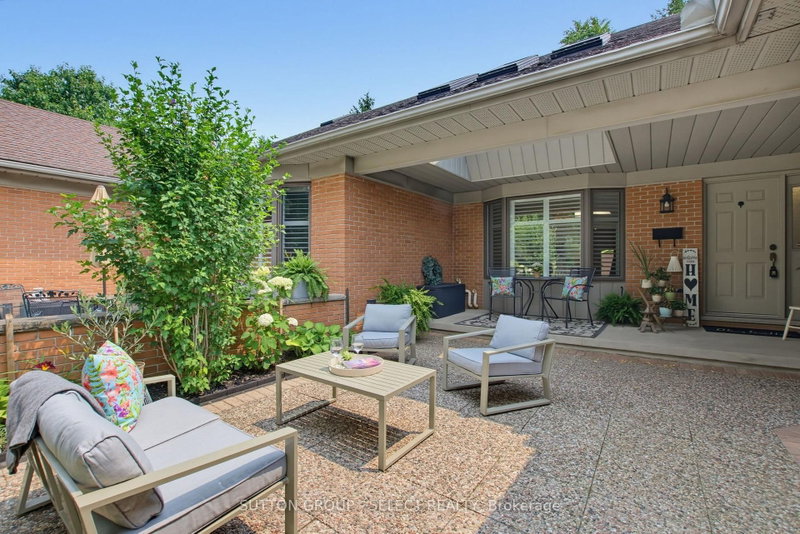 28 - 40 Quinella Drive