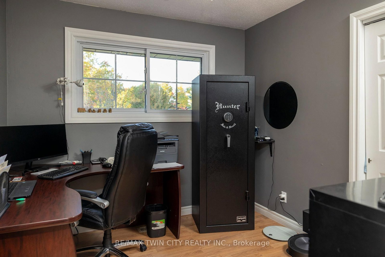 976 E MCDOWELL Road • Norfolk, ON photo 19