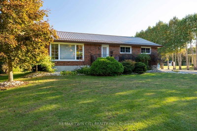 976 E MCDOWELL Road • Norfolk, ON photo 4