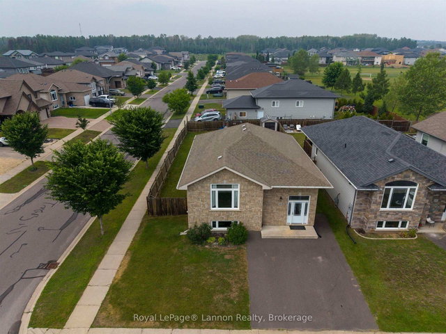 461 LONGBOW Street