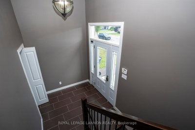461 LONGBOW Street — photo 3