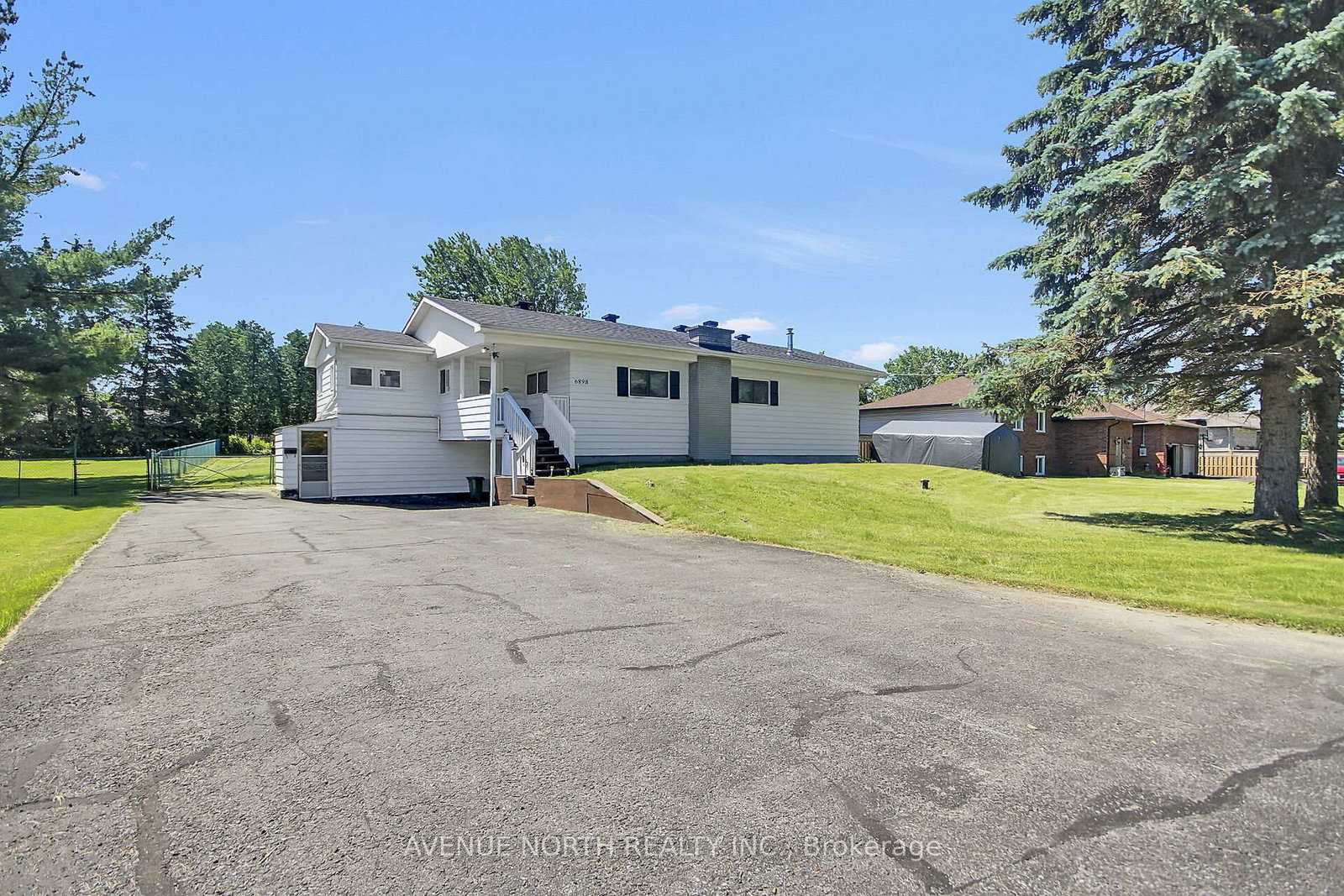 6898 Mitch Owens Road • Greely, ON photo 1