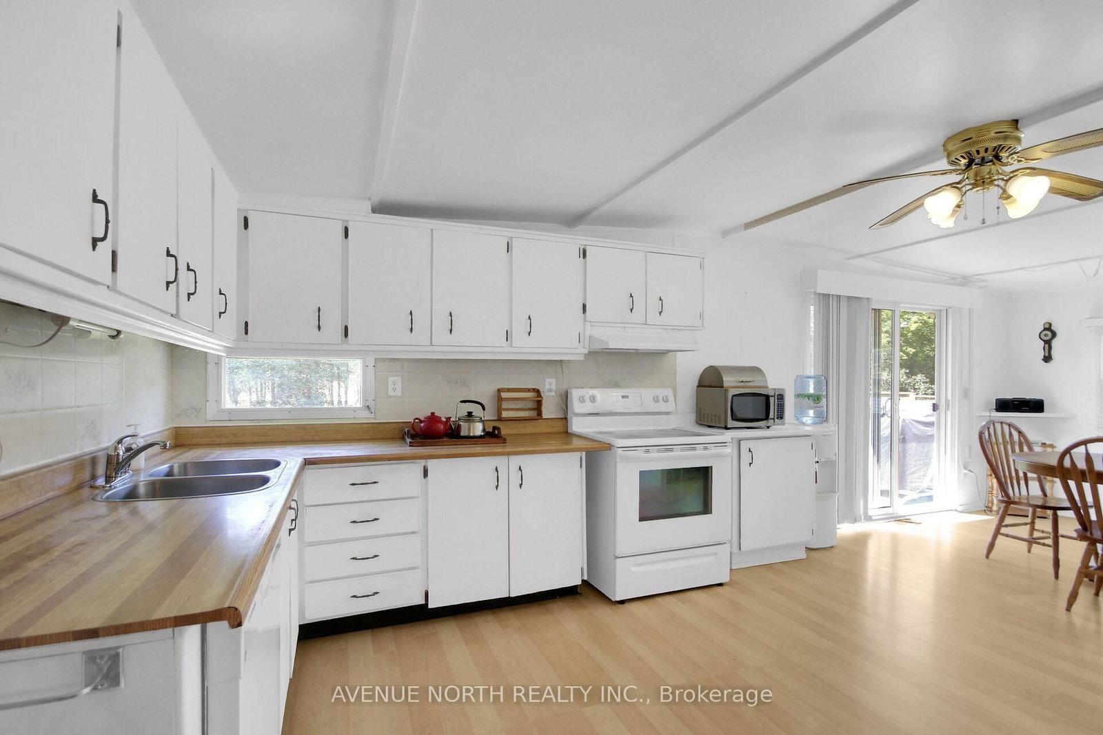 6898 Mitch Owens Road • Greely, ON photo 16