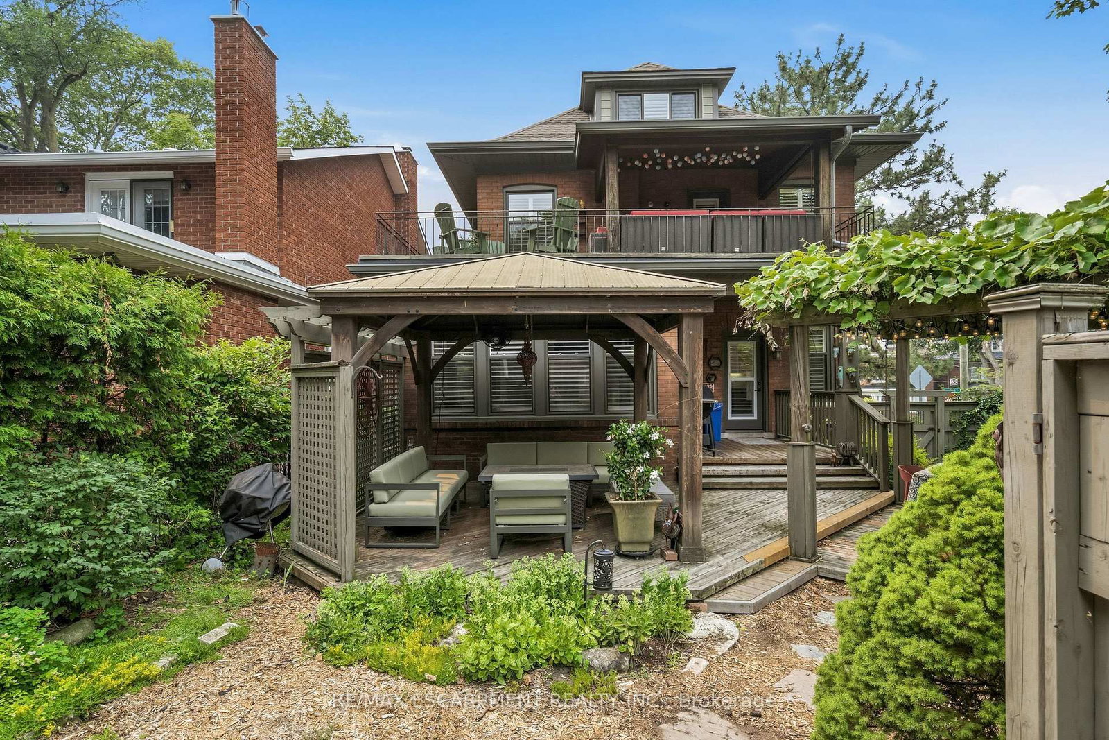61 MOUNTAIN Avenue • Hamilton, ON photo 37