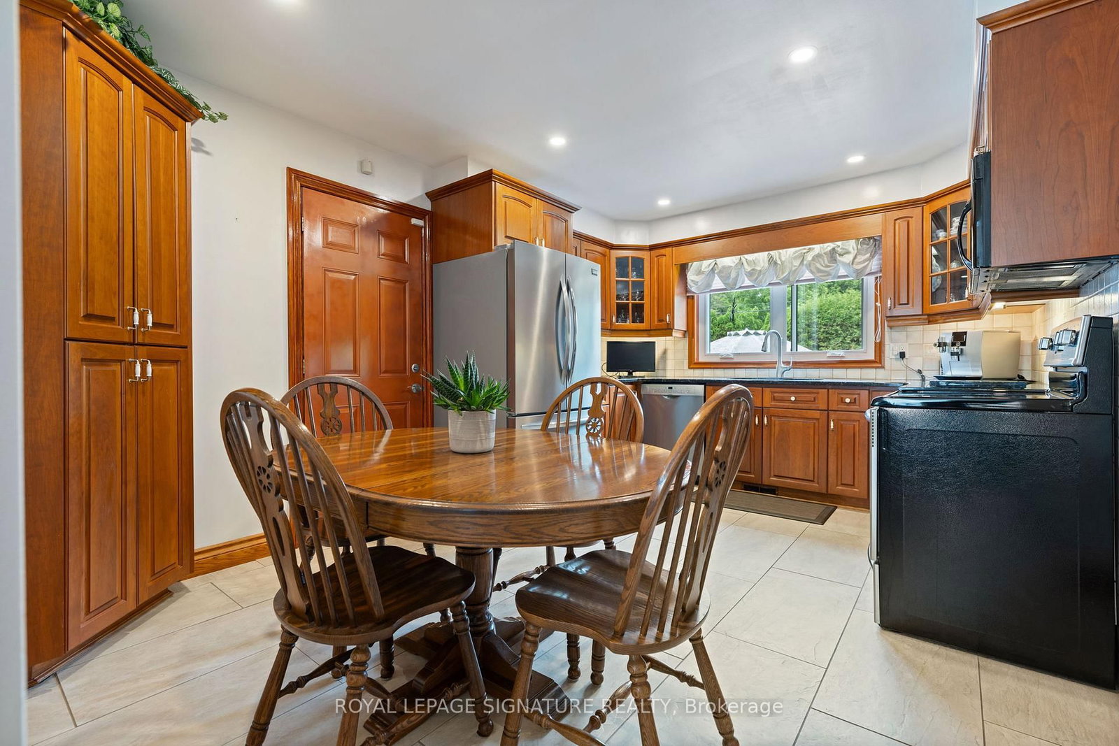 7 Thomson Road • Norfolk, ON photo 15