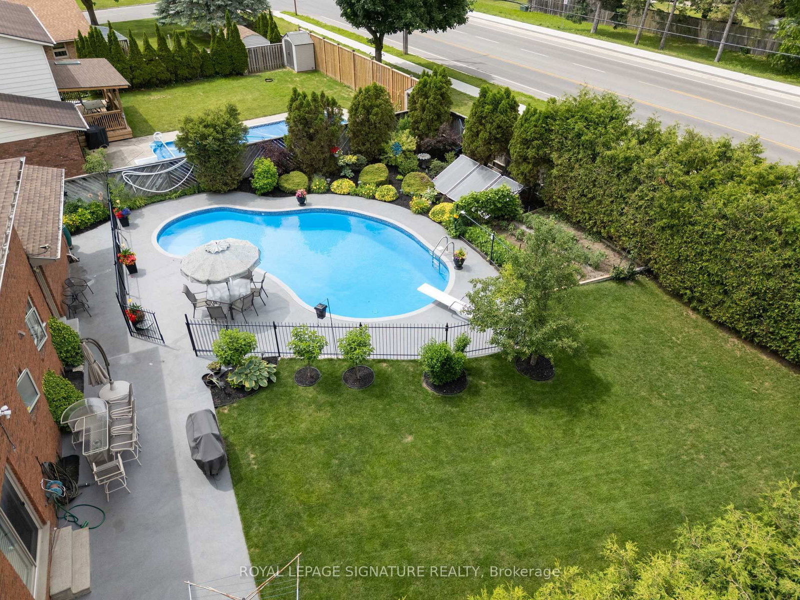 7 Thomson Road • Norfolk, ON photo 8
