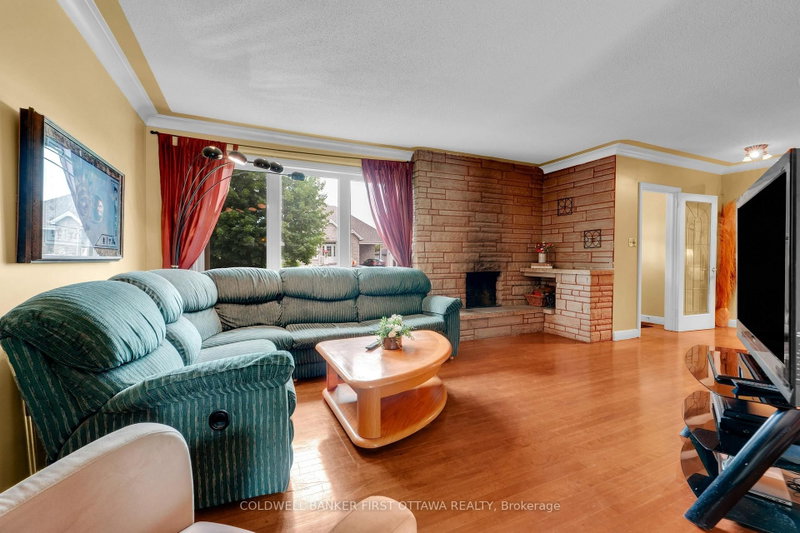 636 Malartic Ave photo 5