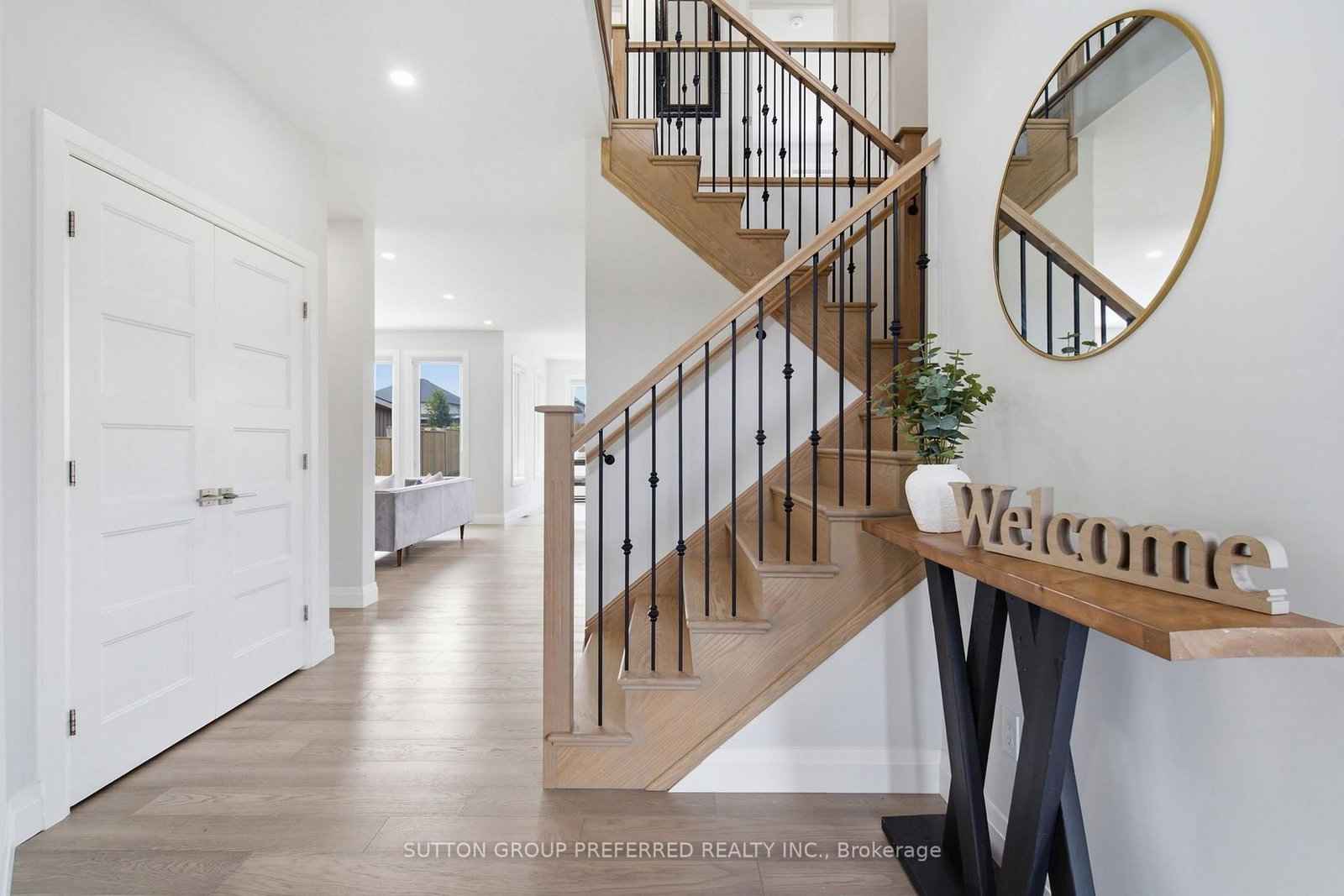 19 Kaiser Lane • Middlesex Centre, ON photo 5