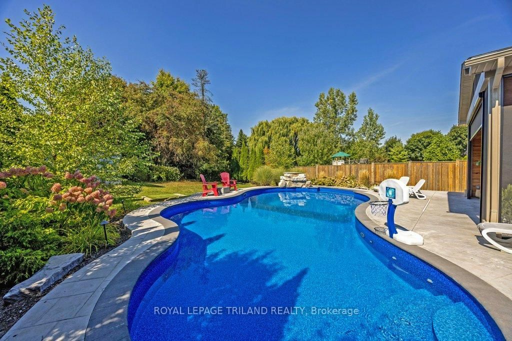 139 SKYLINE Avenue • London North, ON photo 41