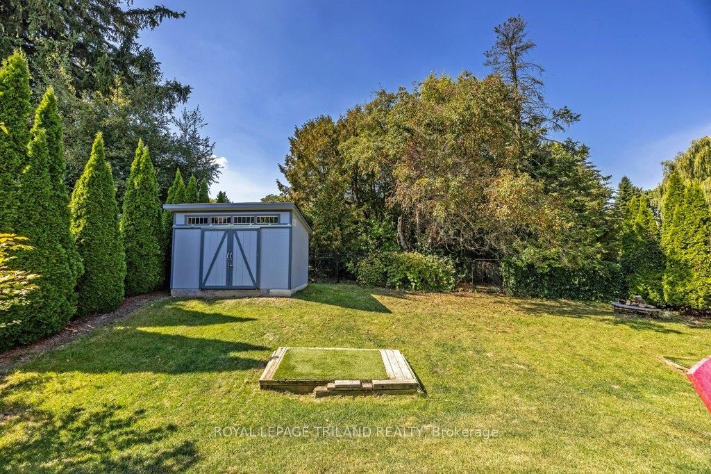 139 SKYLINE Avenue • London North, ON photo 46