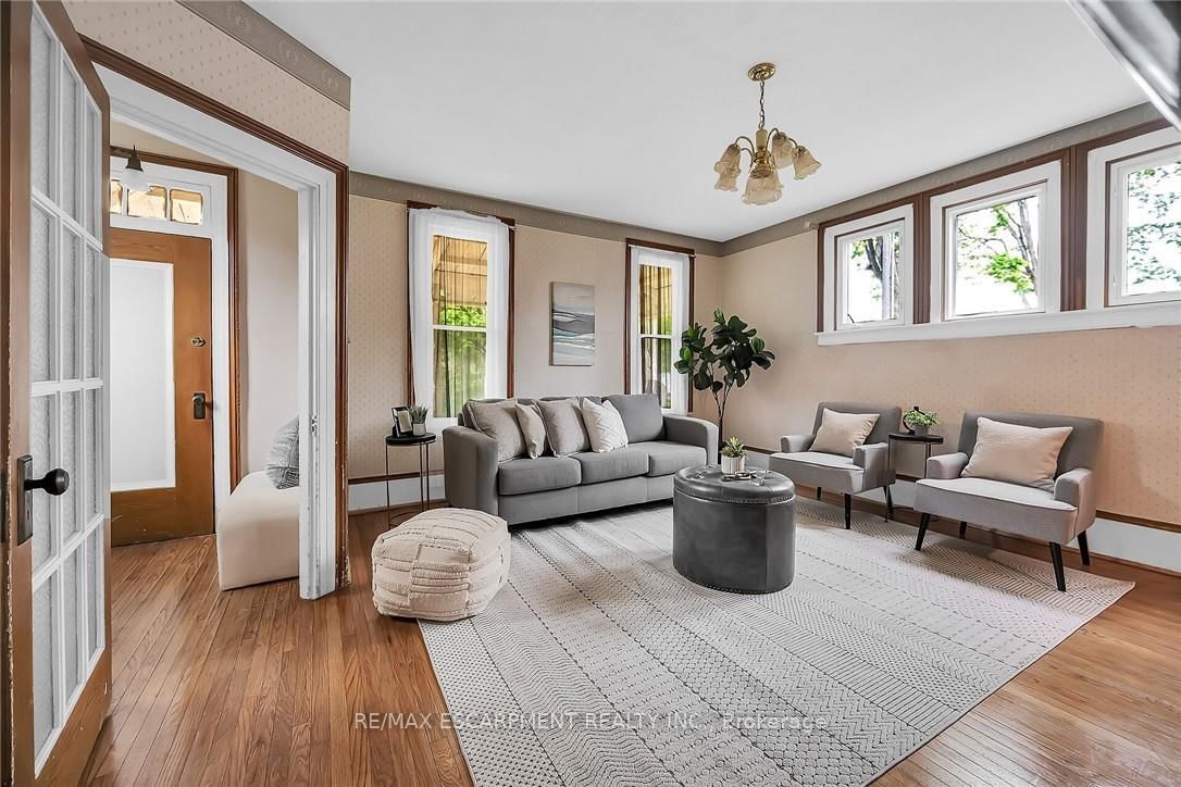 7 E Greenock Street • Norfolk, ON photo 5