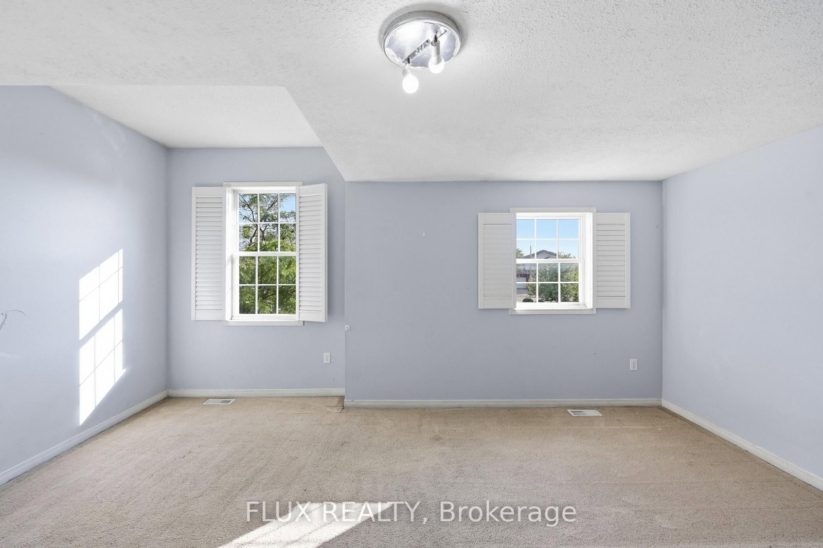 124 Gosling Gardens • #46 • Guelph, ON photo 12