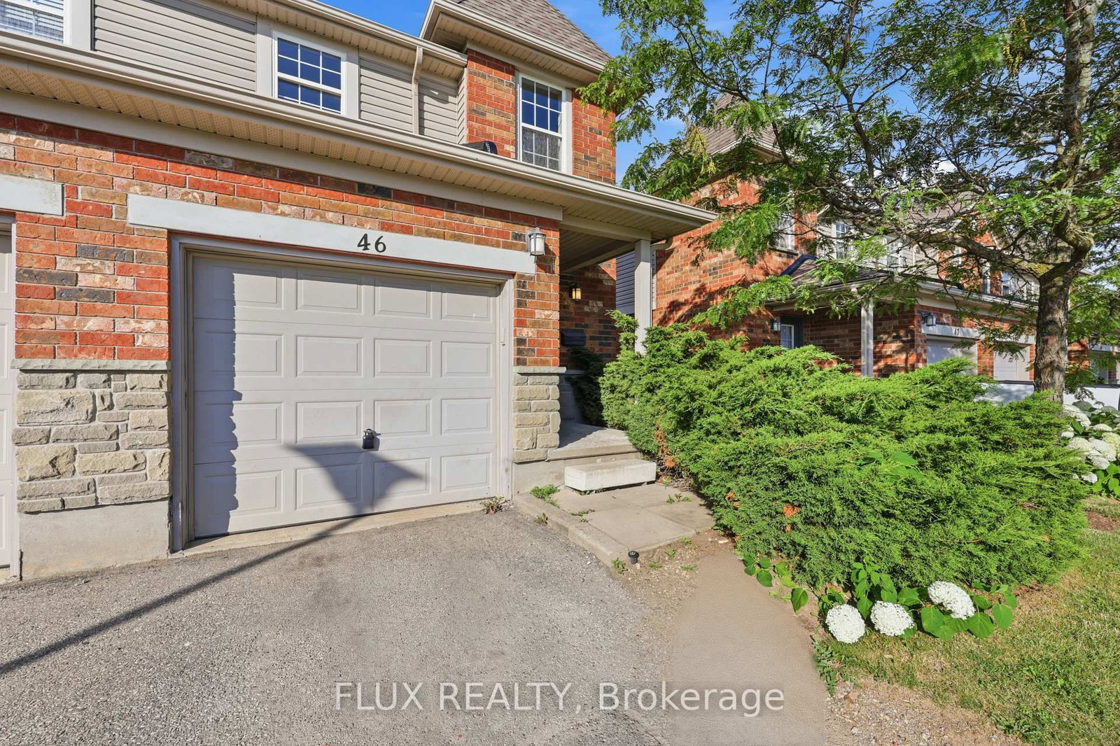 124 Gosling Gardens • #46 • Guelph, ON photo 3