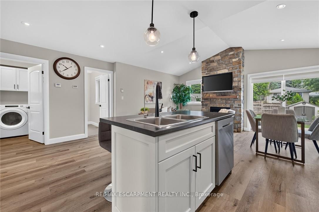 822 Main Street • Norfolk, ON photo 10