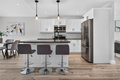 822 Main Street • Norfolk, ON photo 8