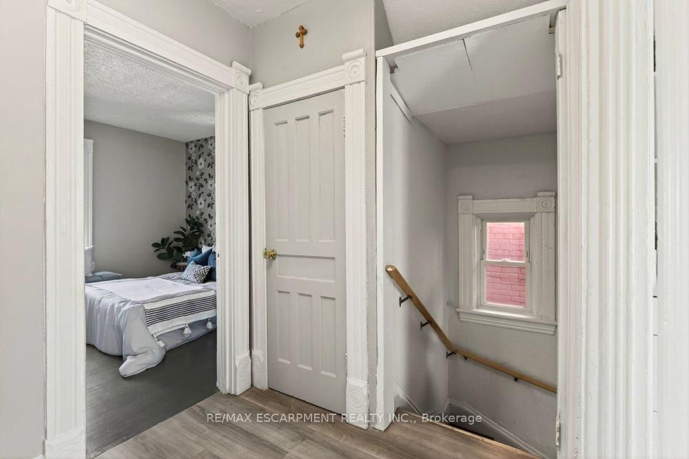 49 Cheever Street • Hamilton, ON photo 15