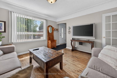 206 EAST 13TH Street • Hamilton, ON photo 8