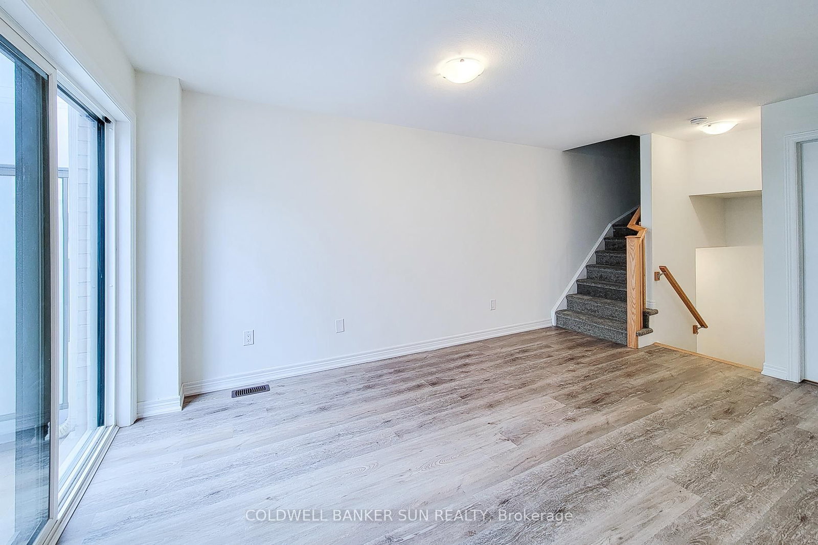 7 Roxanne Drive • Hamilton, ON photo 15