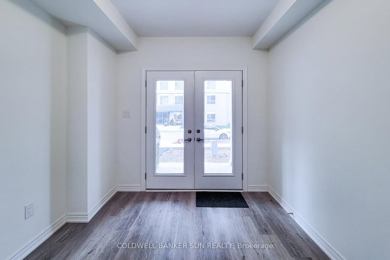 7 Roxanne Drive