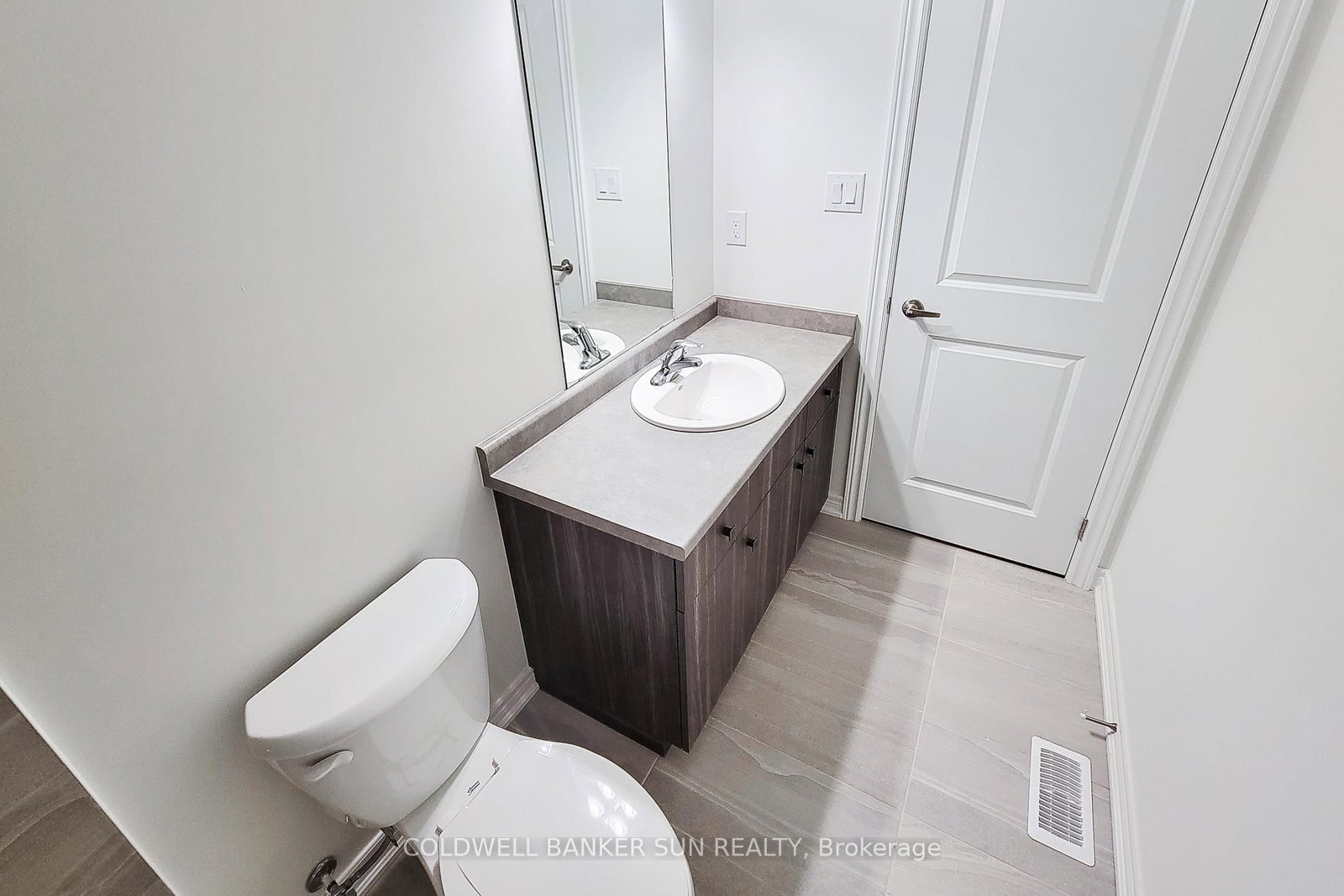 7 Roxanne Drive • Hamilton, ON photo 31
