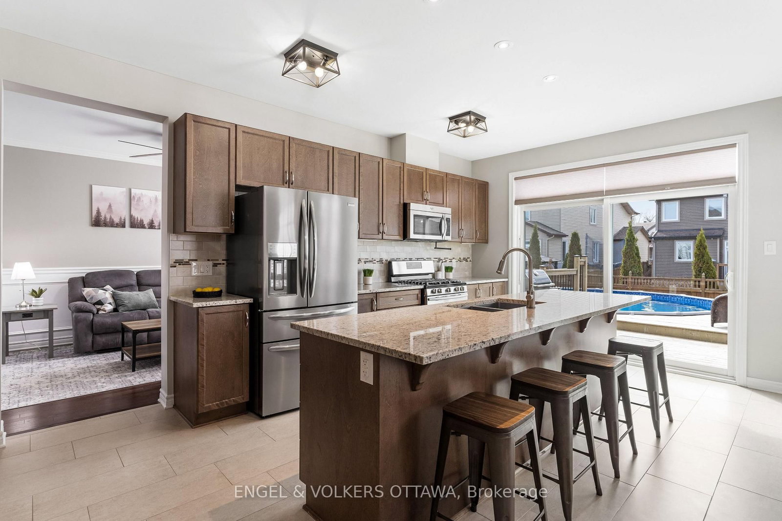 56 Settlement Lane • Russell, ON photo 10