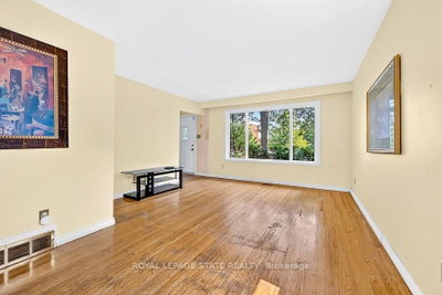 16 Sunshine Court • Hamilton, ON photo 9