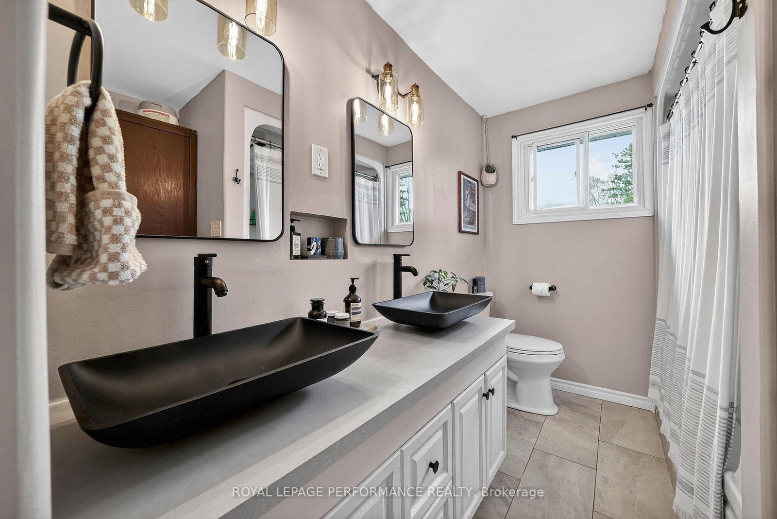 17406 County 18 Road • South Stormont, ON photo 18