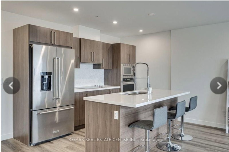 home for lease on 505-455 Charlton Avenue E