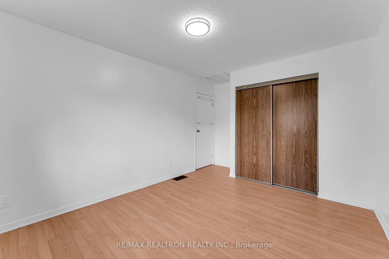 709 Ridley Drive • Kingston, ON photo 17