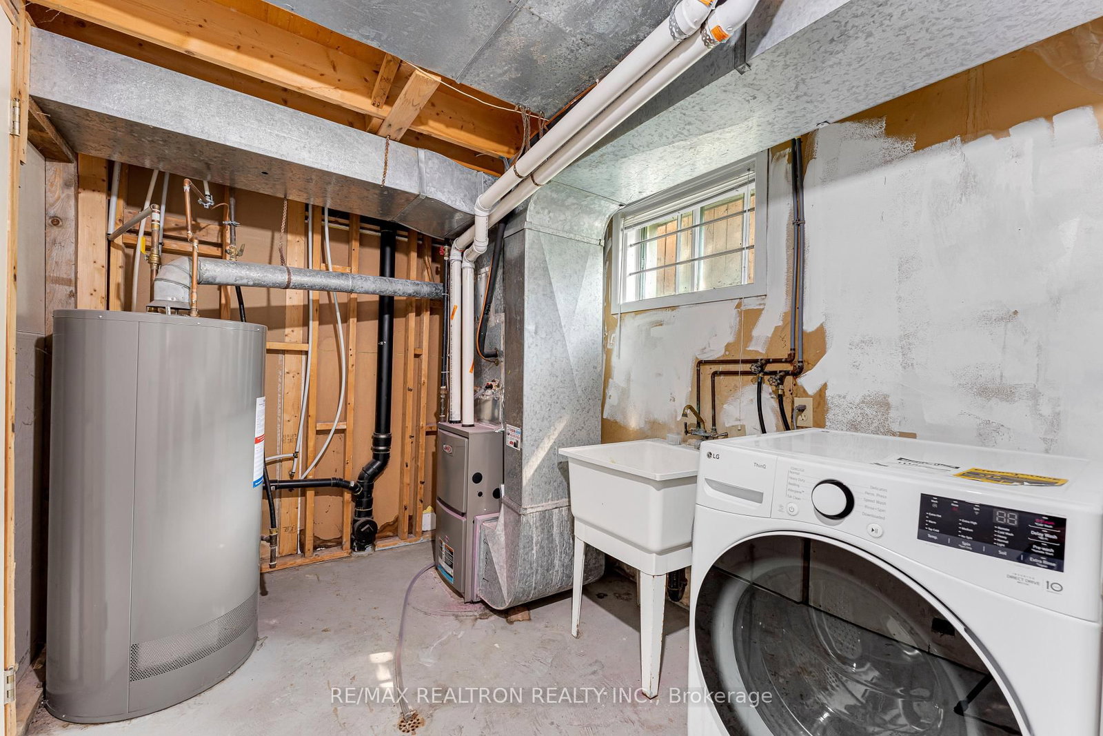 709 Ridley Drive • Kingston, ON photo 34