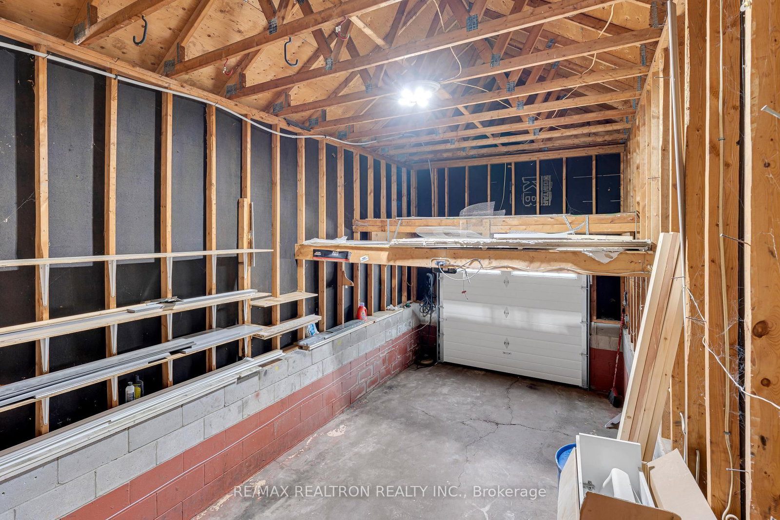 709 Ridley Drive • Kingston, ON photo 37