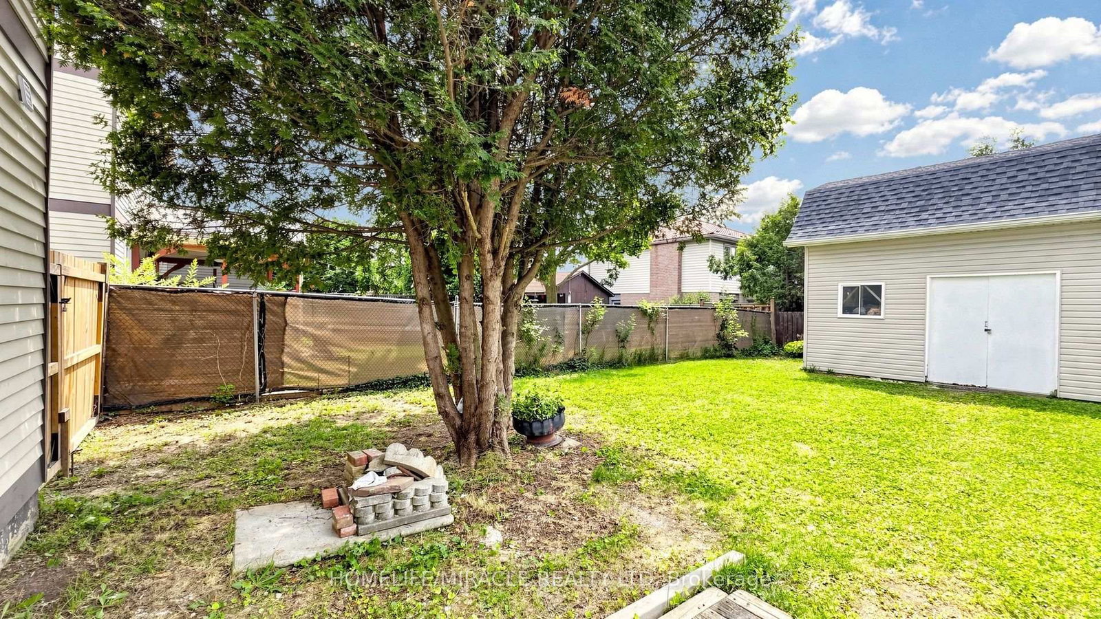 47 Viscount Road • Brantford, ON photo 46