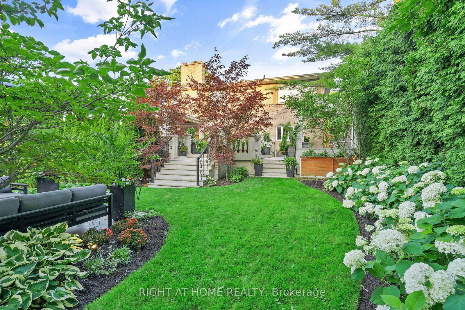 14 Delbrook Court • Hamilton, ON photo 15