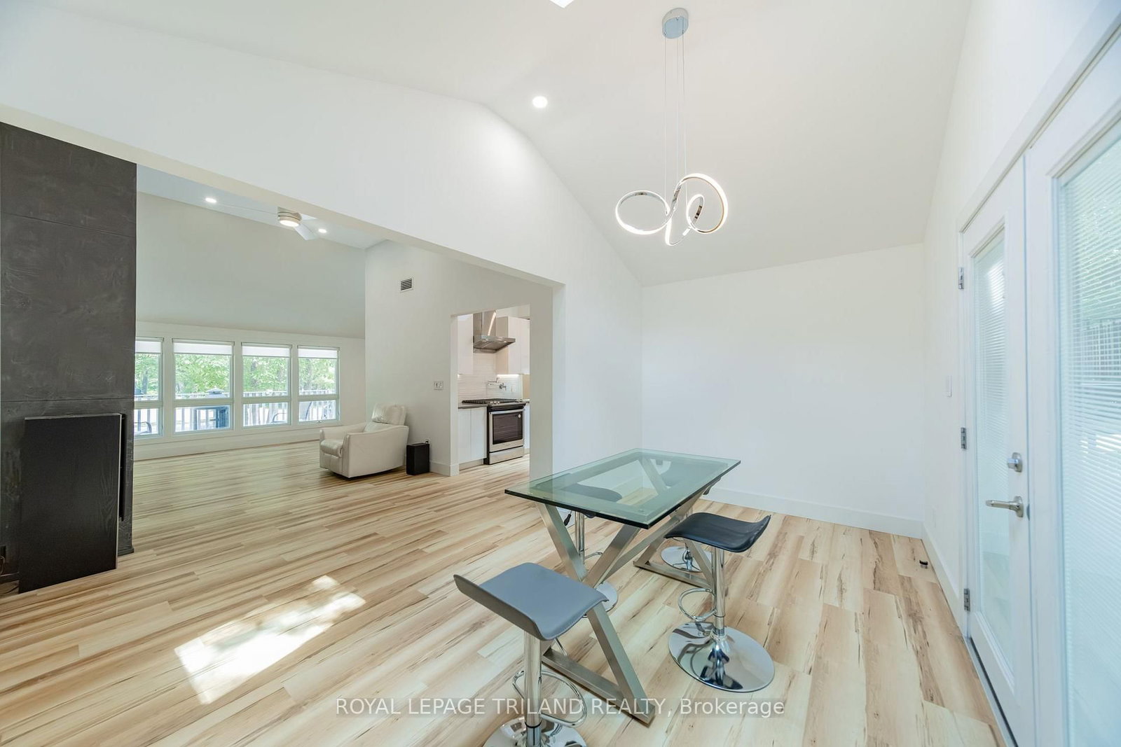 9653 Joanne Avenue • Lambton Shores, ON photo 20