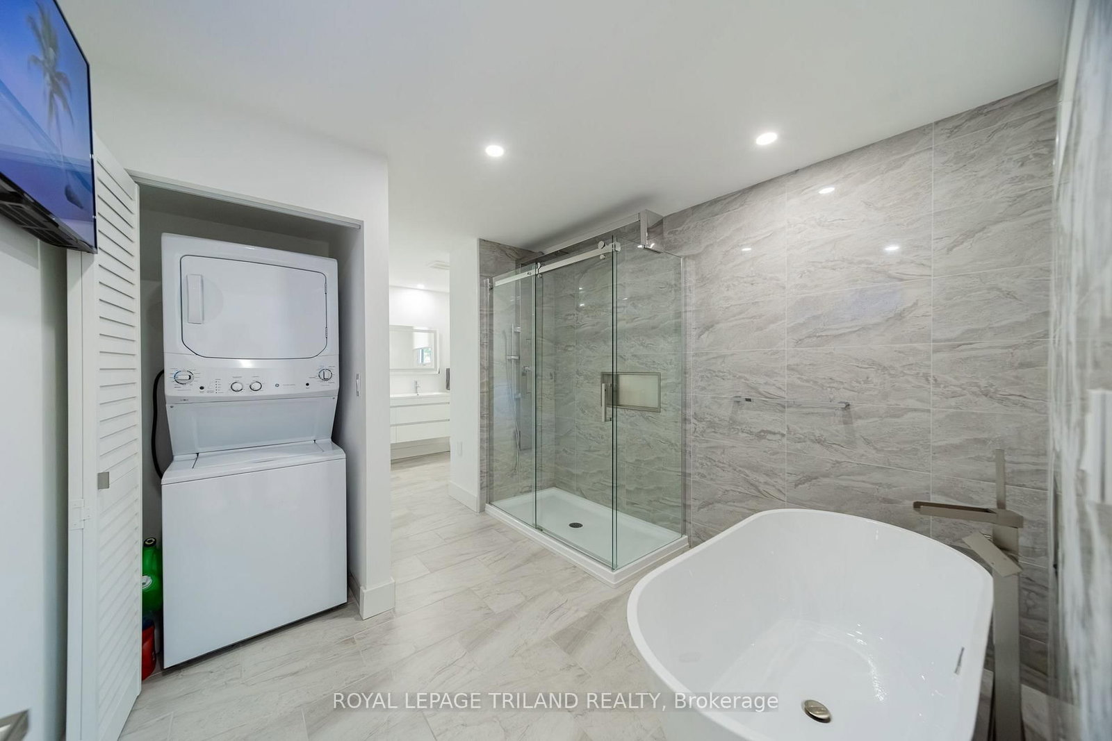 9653 Joanne Avenue • Lambton Shores, ON photo 26
