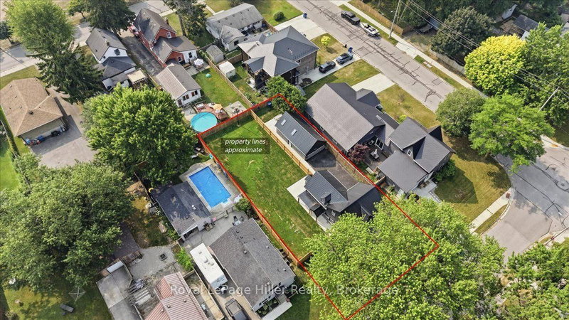 361 Nelson St photo 5