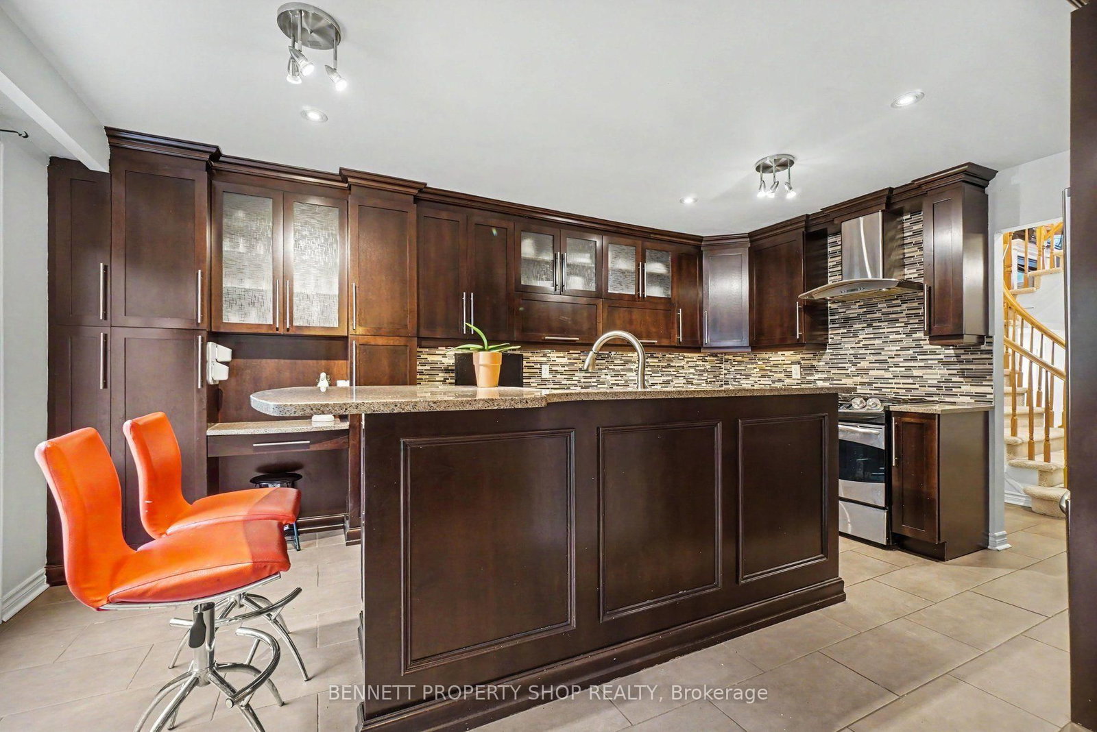1879 Leclair Crescent • Orleans, ON photo 3