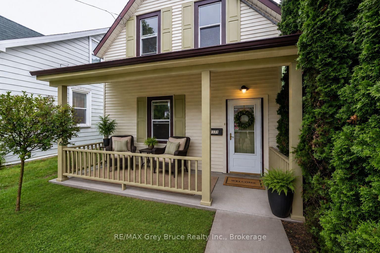 1131 W 3rd Avenue • Owen Sound, ON photo 1